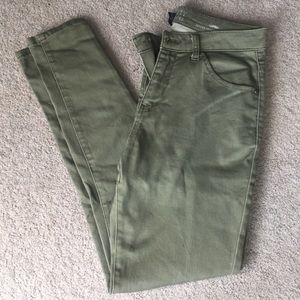 EVERYTHING MUST GO - Green Celebrity Pink Jeans